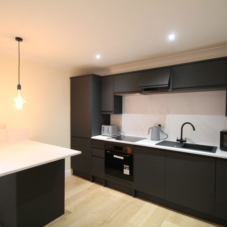 Seagate, Dundee - Photo 1
