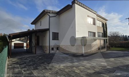 Prenájom luxusného rodinného domu v centre Rajeckých Teplíc /650 m2/ - Photo 5