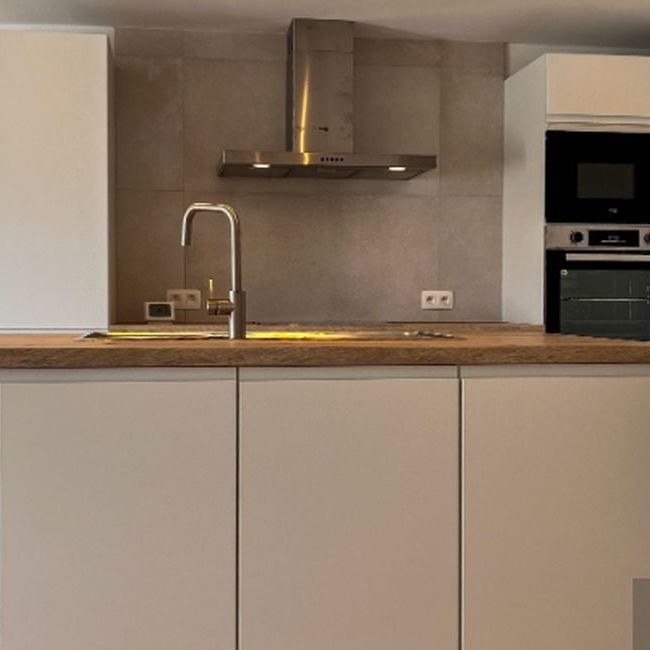 Appartement te huur in Kermt voor € 820 met 1 slaapkamer - Photo 1