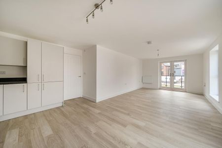 2 bedroom apartment to rent - Photo 2