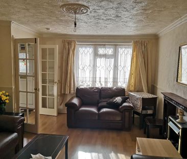 3 bedroom semi-detached house to rent - Photo 1