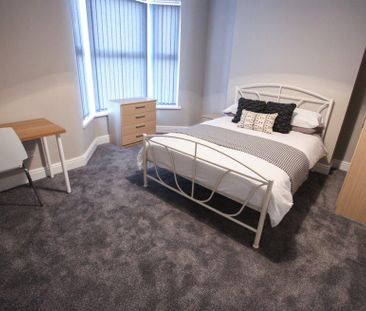 5 bedroom terraced house to rent - Photo 2