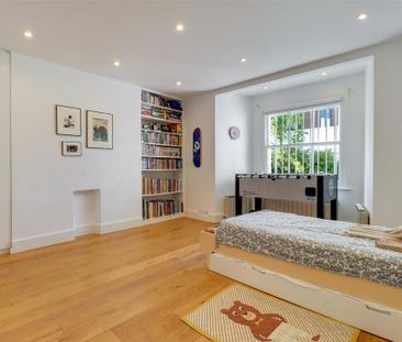 3 bedroom apartment to rent - Photo 4