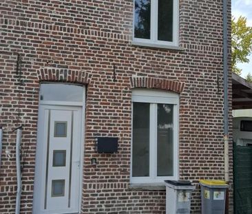 maison, une chambre, un bureau, une cour - Photo 4