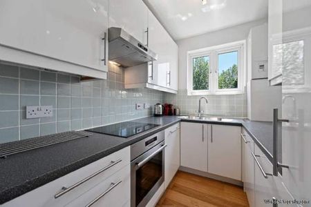 2 bedroom property to rent in London - Photo 2