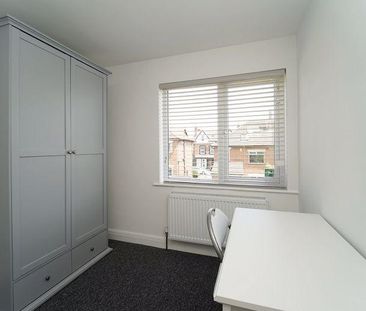 5 bedroom semi-detached house to rent - Photo 6