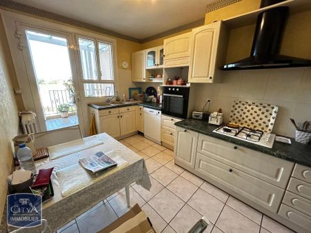 Appartement à louer 5 pièces 110.81m² - Photo 3