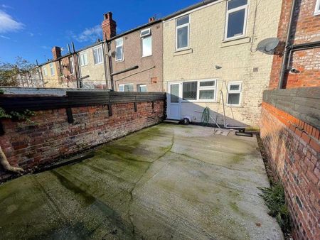 3 bedroom property to rent - Photo 2