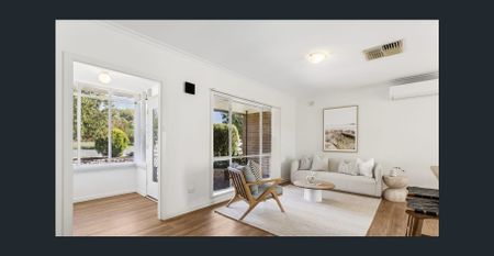 SPACIOUS SOLID BRICK FAMILY HOME - HAPPY HOLIDAYS! - Photo 5