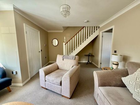 3 bedroom detached house to rent - Photo 2