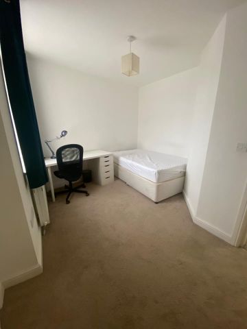 3 Bed Terraced House, Chilworth Street, M14 - Photo 5