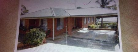 Flora Hill - Photo 2