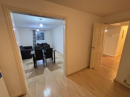 3 bedroom apartment to rent - Photo 1