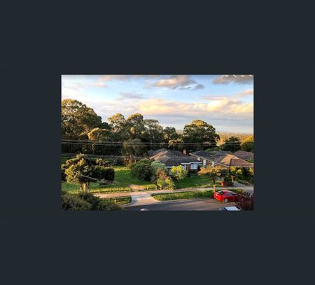 80 Hinkler Road East, Glen Waverley, Vic 3150 - Photo 3