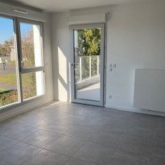 Location Appartement 3 pièces 63m² CENON 33150 - Photo 1