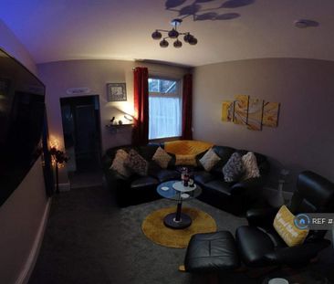4 bedroom terraced house to rent - Photo 2