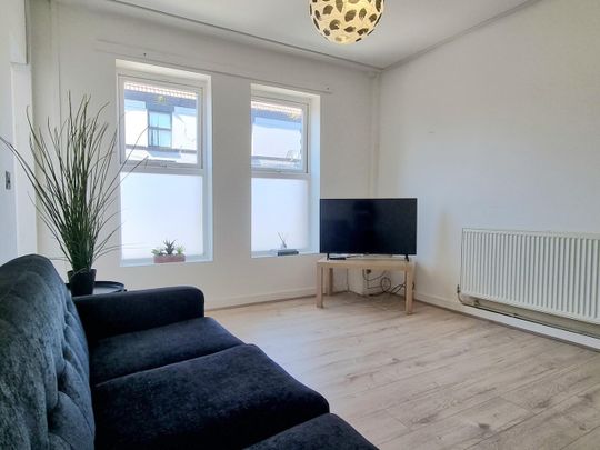 4 Bed Terraced House, Alderson Road, L15 - Photo 1