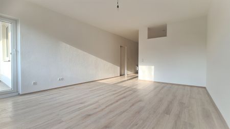 3,5 Zimmer im 2 OG mit Balkon - Foto 2