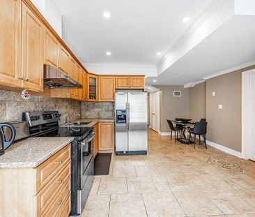 For Lease - 33 St Andrews Boulevard - Lower Unit N/A, Toronto, Ontario - Photo 5