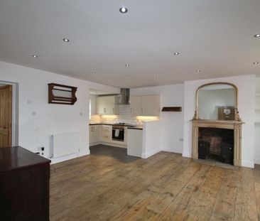 Park Street, Cheltenham, GL50 - Photo 2