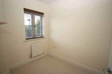 Dalby Gardens, Maidenhead, Berkshire, SL6 - Photo 4
