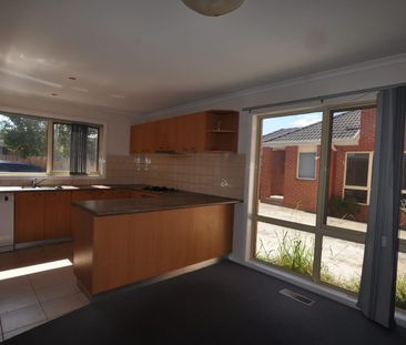 3 Bedroom Townhouse - For Lease - Photo 2