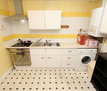 Room in a Shared Flat, Roman Road, E3 - Photo 4