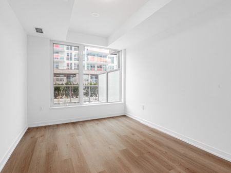 For Lease - 333 Sunseeker Avenue Unit# 147, Innisfil, Ontario - Photo 4