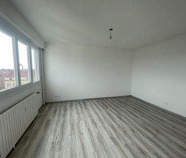 Location Appartement 1 pièce 36m² - Photo 2