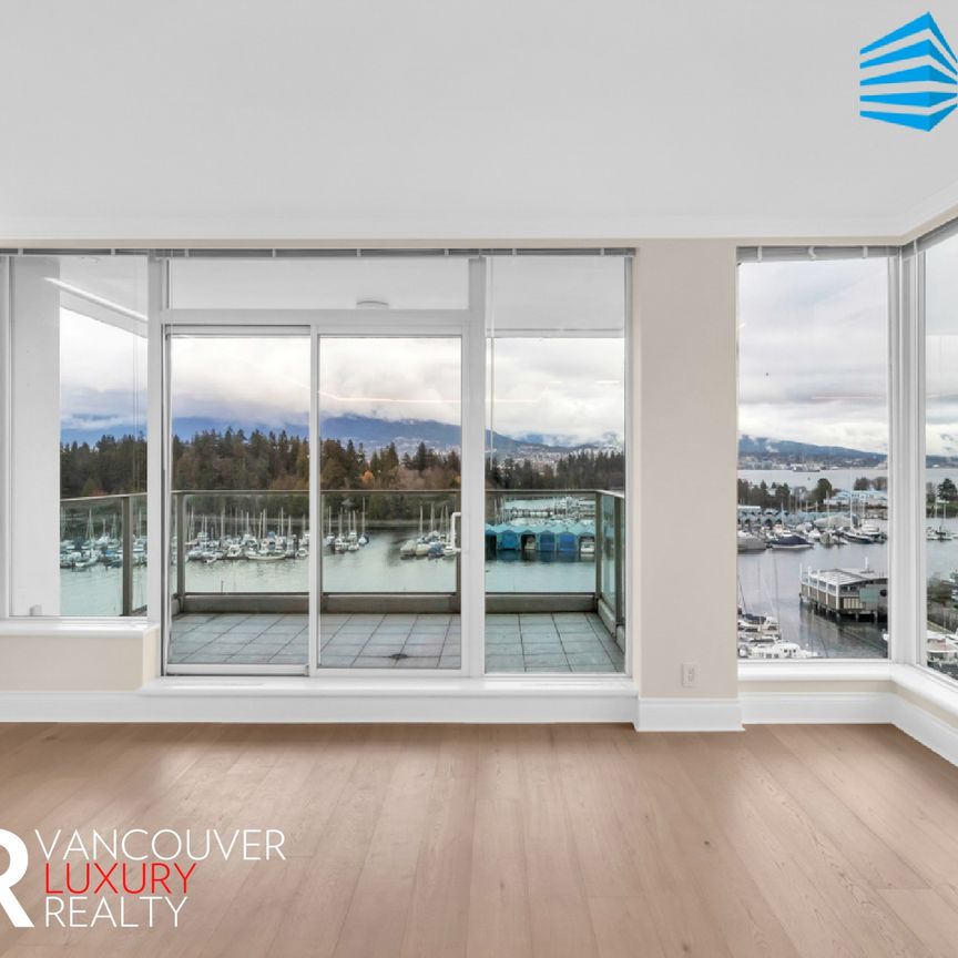 Condo in Downtown Vancouver, BC - Photo 1