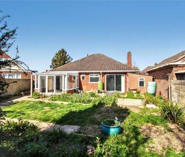 Heath Crescent, Hellesdon, Norwich, Norfolk, NR6 - Photo 2