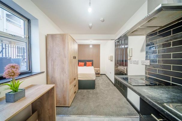 Studio to rent - Photo 1