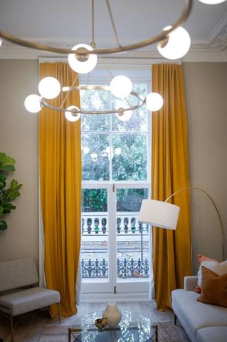 Prince's Square - Photo 4