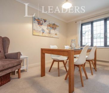 4 bedroom house to rent Sleaford Close, Grange Park, Swindon, Wilts... - Photo 3