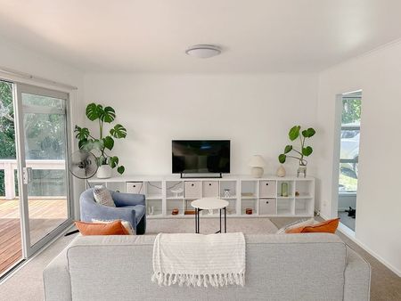 2-Bedroom Cottage in Motuoapa - Photo 2