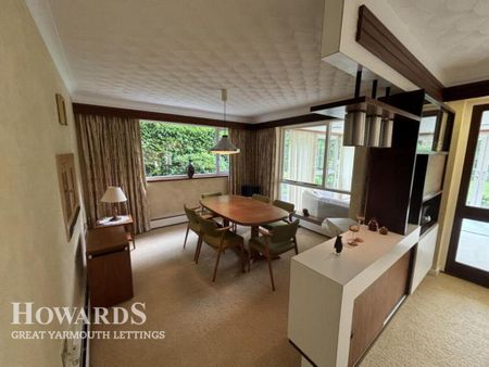 4 bedroom detached house to rent - Photo 3