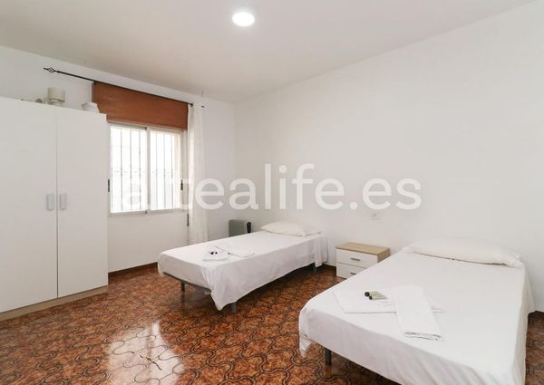 Avenida de la Nucía, Altea, Valencian Community 03590