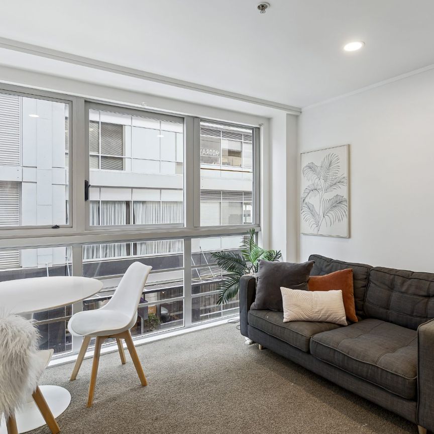 Cozy two bedroom apartment in The Altitude - Photo 1