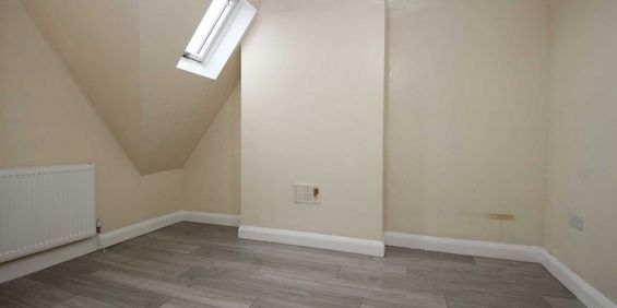 1 bed Flat for rent - Photo 3