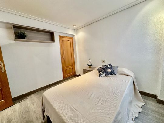 Piso de alquiler en Carrer de Sogorb, Plaza Donoso Cortés - Avenida Magdalena - Photo 1