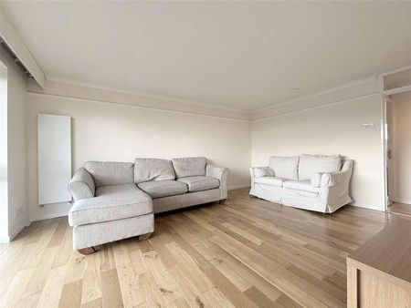 Alderman Close, Welham Green, North Mymms, Hatfield, AL9 - Photo 3