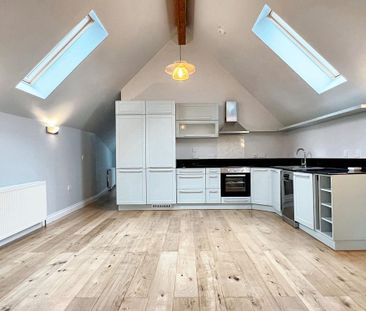 2 bedroom maisonette to rent - Photo 3