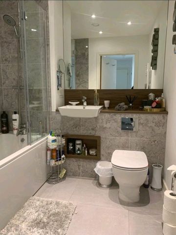 Room in a Shared Flat, Adenmore Road, SE6 - Photo 4