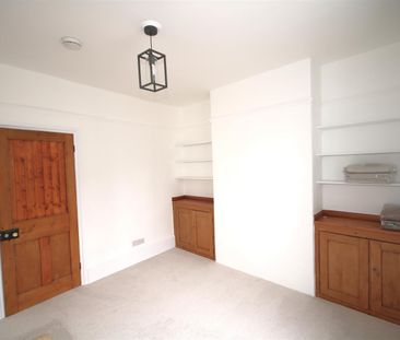 Kent CanterburyOaten Hill, CT1 3HP, Canterbury - Photo 2