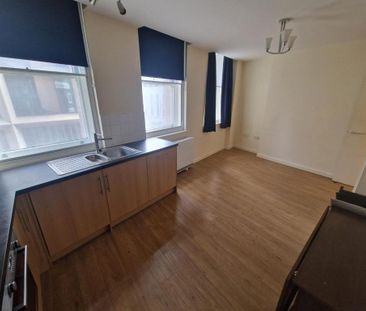 1 bedroom flat to rent - Photo 6
