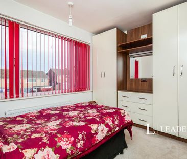 4 bedroom detached house to rent - Photo 6