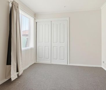 PARK FRONTAGE IN THE HEART OF WYNDHAM GREEN - Photo 5