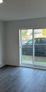 Beau 3 1/2 - Libre immédiatement - Air climatisé - Photo 4