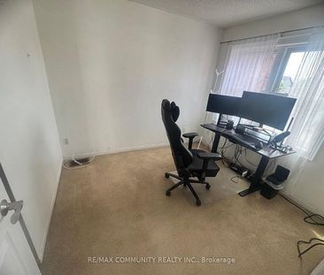 For Lease - 14 Blacksmith Lane, Whitby, Ontario - Photo 2