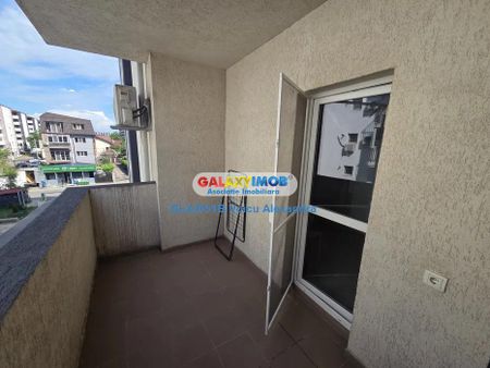 Garsoniera Bloc Nou Berceni - Aparatorii Patriei - Parcare - Photo 4